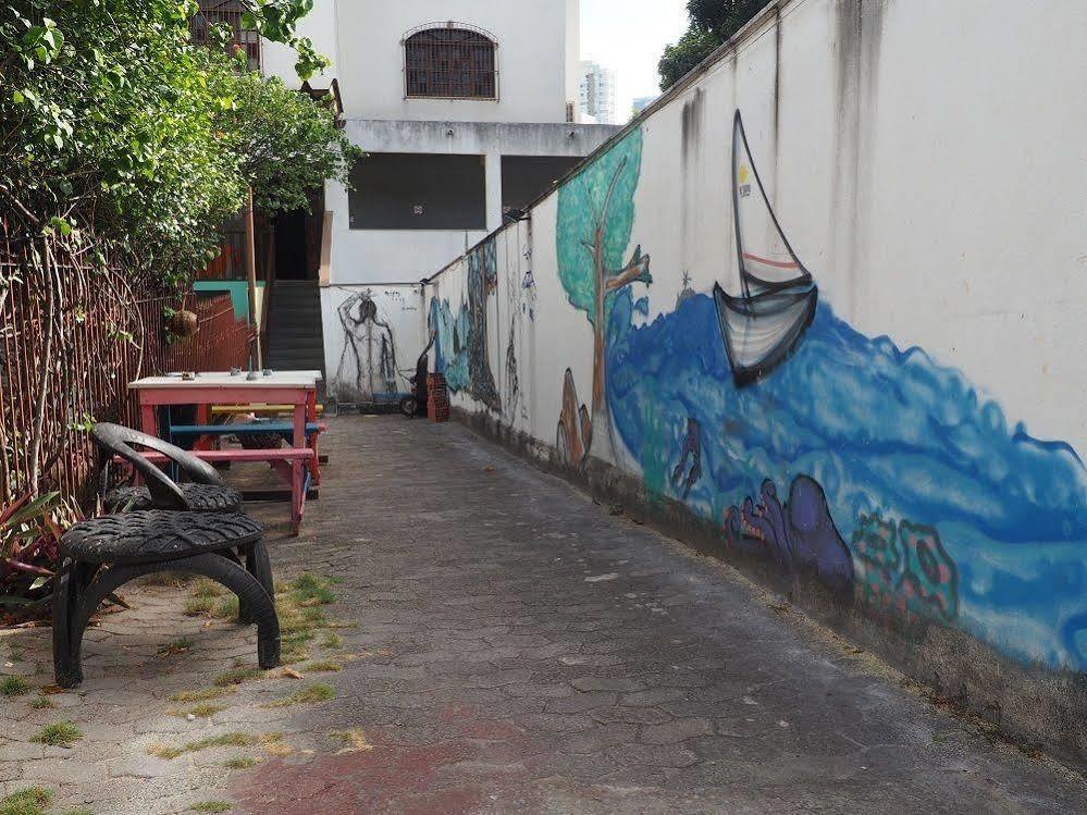 Onca Da Praia Hostel Vitoria Exterior photo
